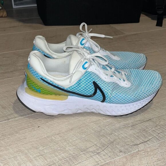 Nike React Miler 3 Size 9 Great Condition No Box - Picture 1 of 5